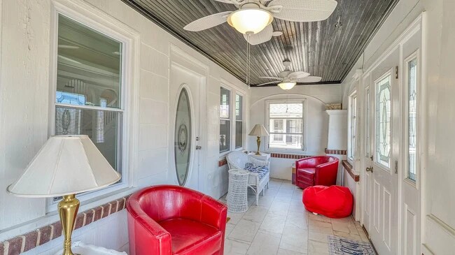 Foto del edificio - 32 W Johnson Ave