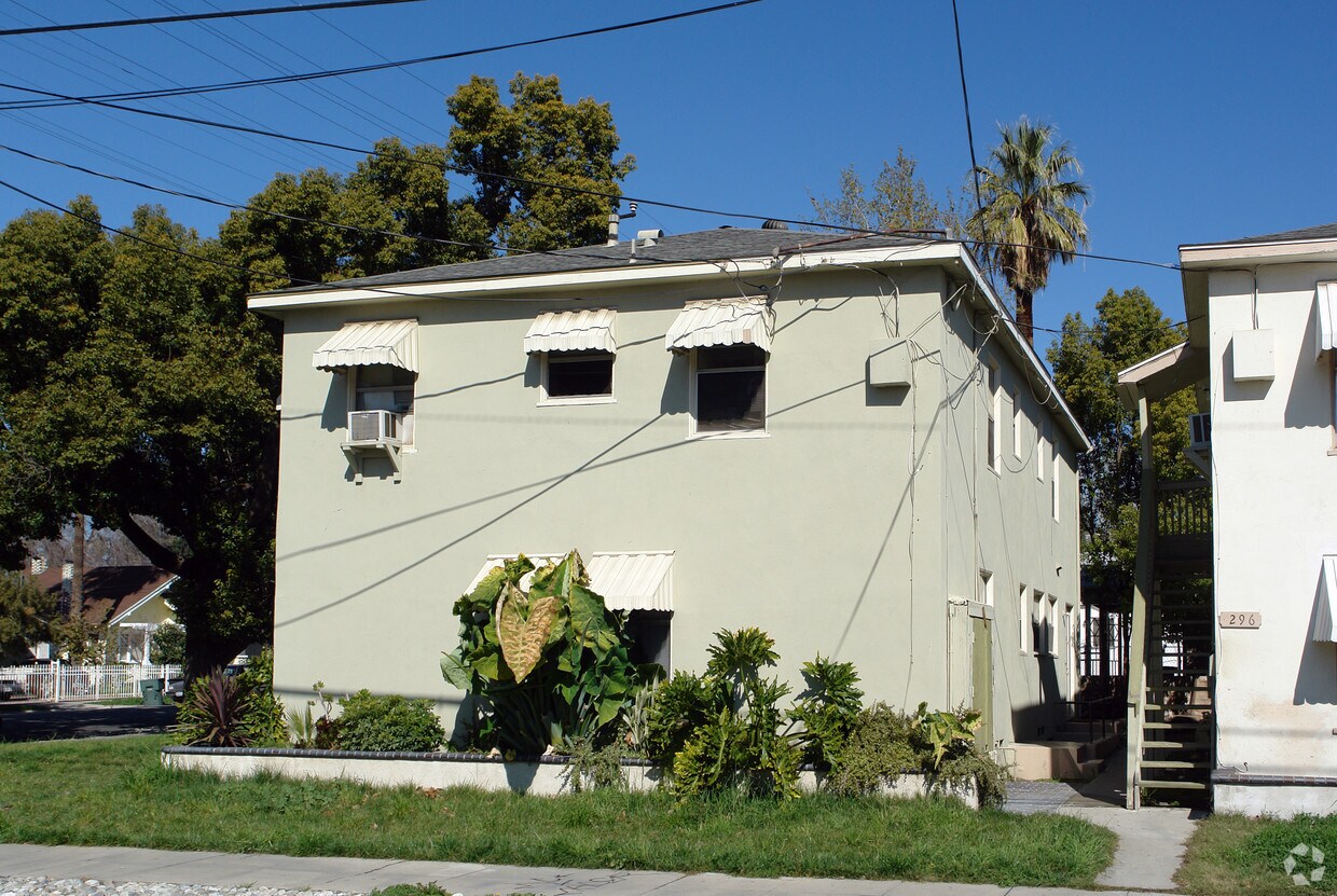 Building Photo - 1507 N Arrowhead Ave