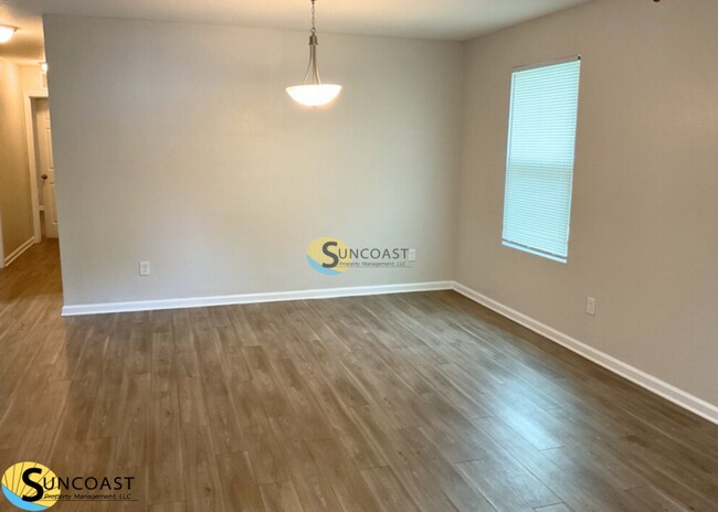 Building Photo - Hot Special on this Corner Home!