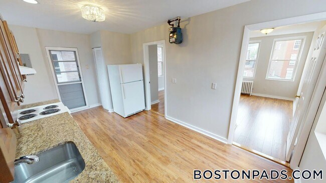 Foto del edificio - 224 Hanover St