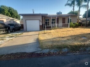 Building Photo - 2805 Charleston Dr