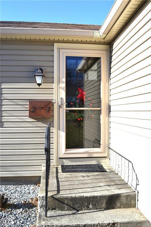 Building Photo - 27 Barstow Dr