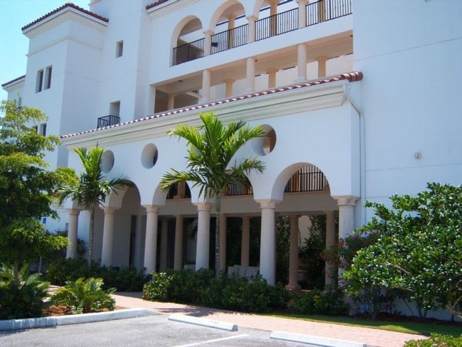 Building Photo - 11220 Hacienda del Mar Blvd
