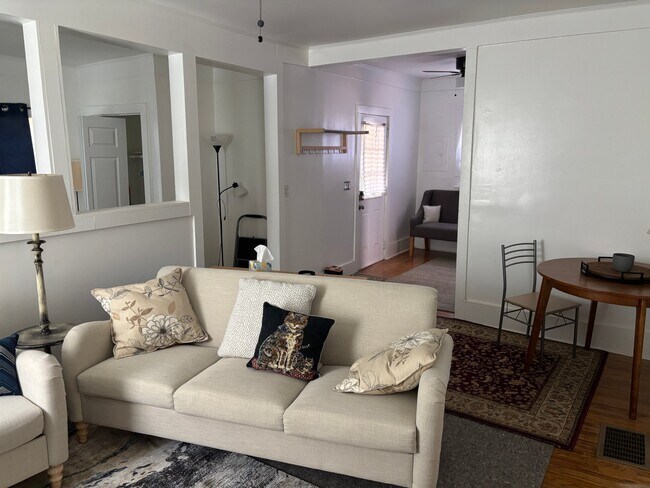 Building Photo - 3013 Alston Dr