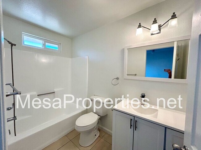 Foto del edificio - 21480 Laguna Rd