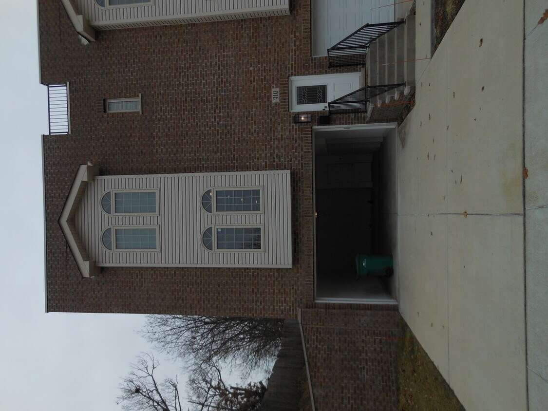 910 East St, Lemont, IL 60439 Townhome Rentals in Lemont IL