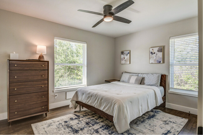 Main Bedroom - White Rock Views Apartments