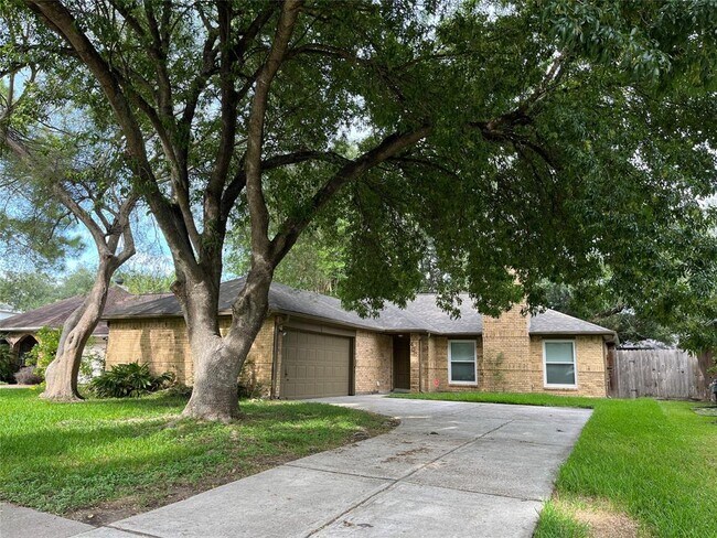 Foto del edificio - 406 Deer Fern Dr