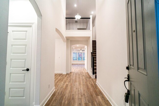 Foto del edificio - 3501 Jaulan St