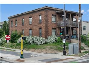 Building Photo - 822 W 35th St