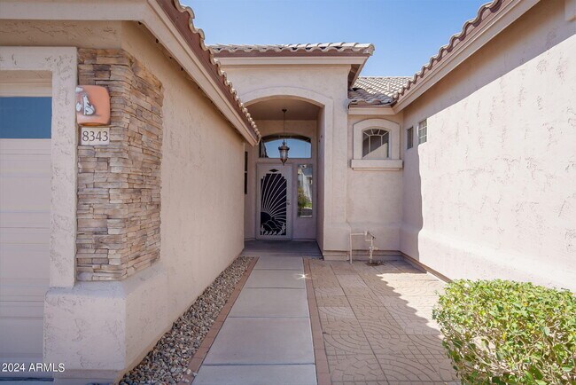 Foto del edificio - 8343 W Marlette Ave