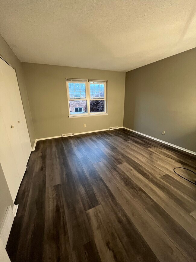 Building Photo - 6558 Cornwall Ct