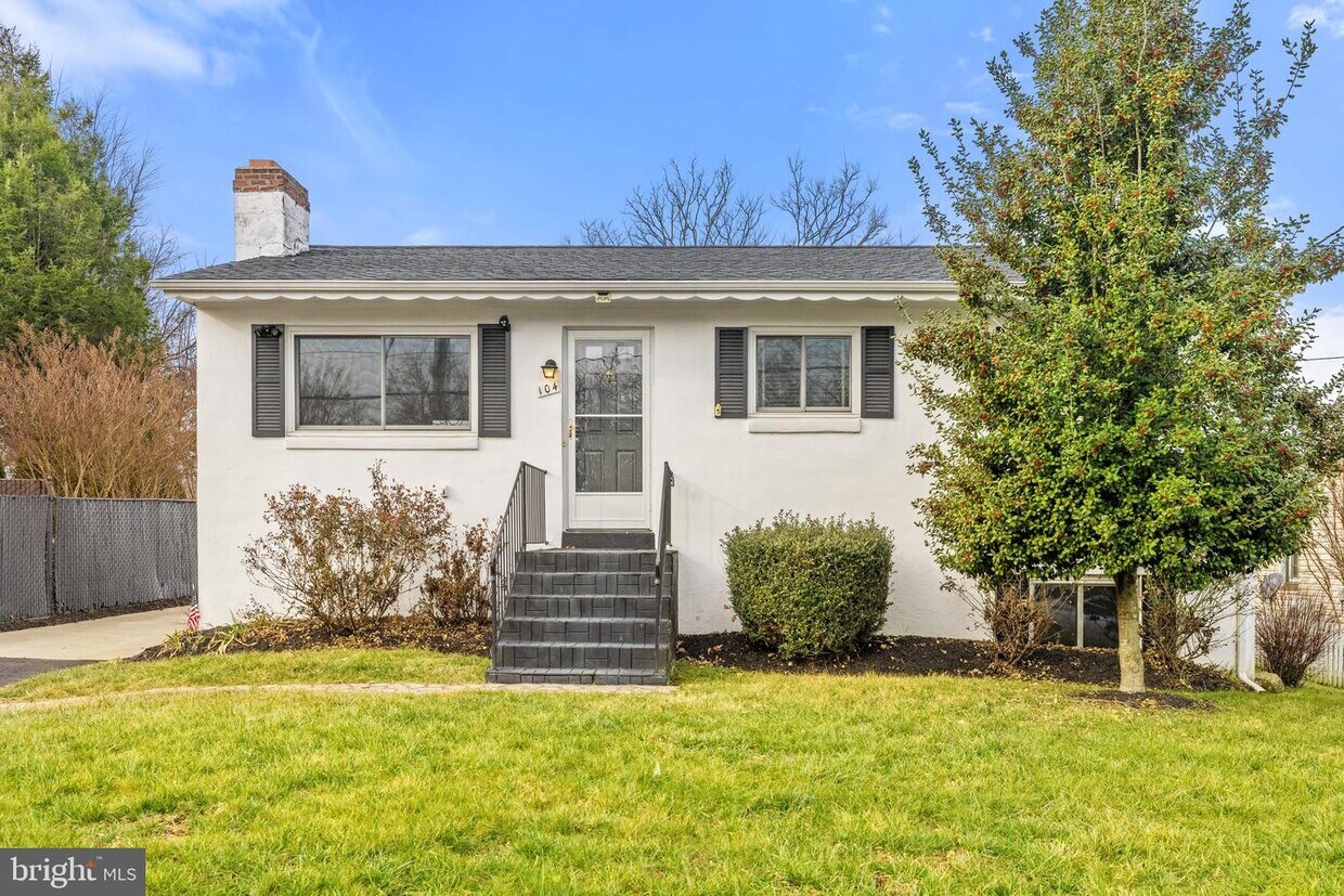 104 N Madison St, Middleburg, VA 20117 House Rental in Middleburg, VA