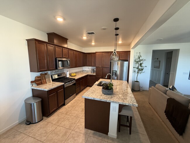 Building Photo - 614 Aromas Pl