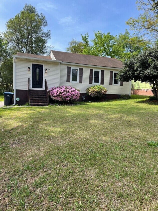 Foto principal - 2114 Telfair St