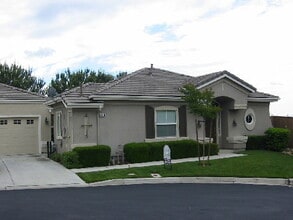 Building Photo - 1018 Chauncy Ct