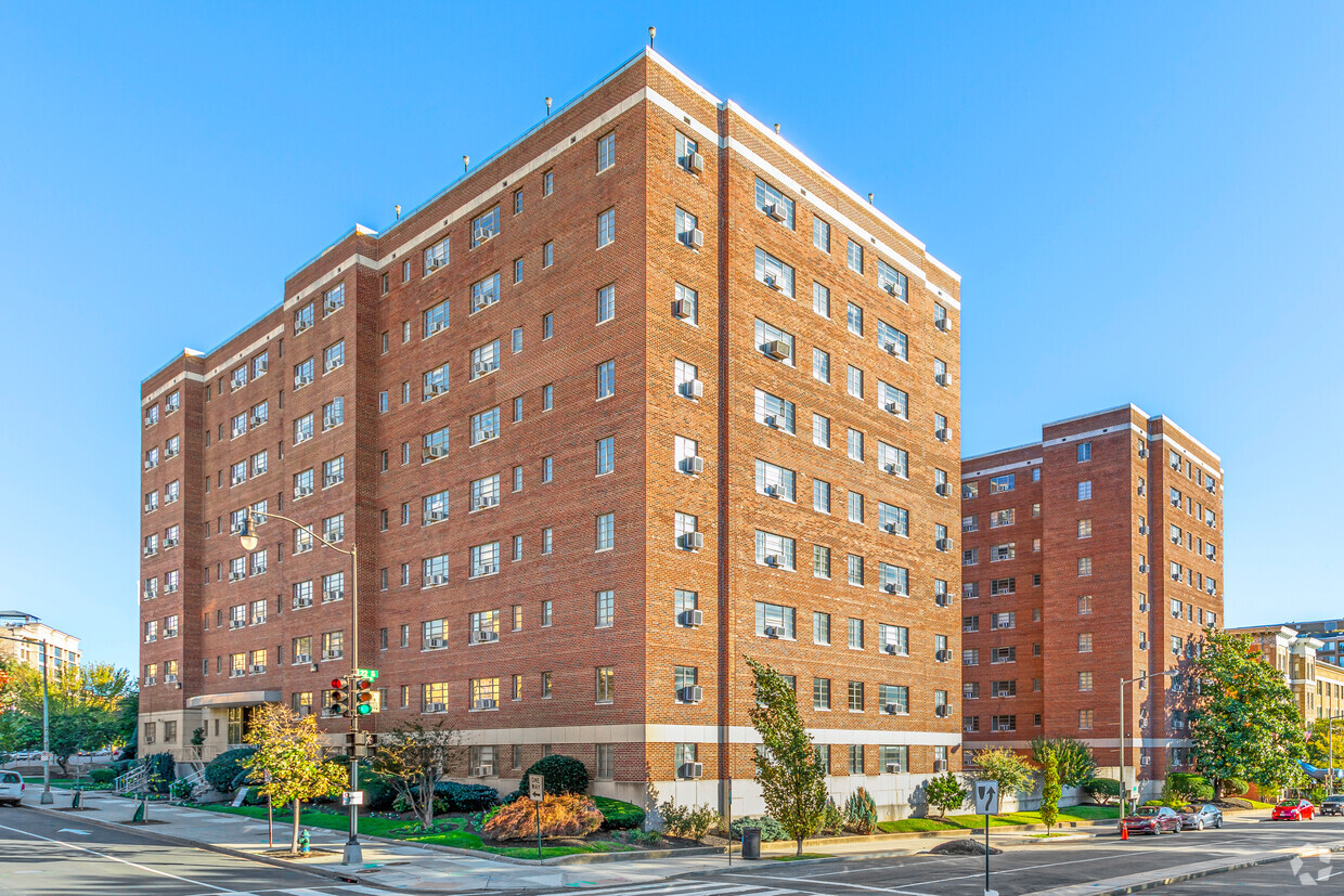 Foto principal - State House Apartments