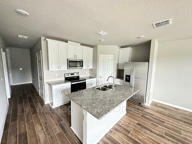 Building Photo - 786 Legacy Dr