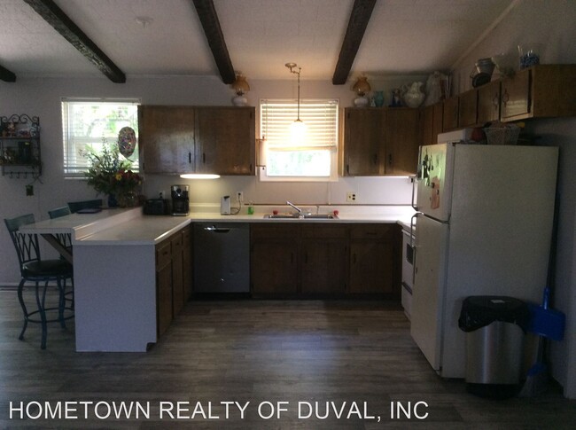 Building Photo - 3 br, 1 bath House - 706 Estates Cove Rd