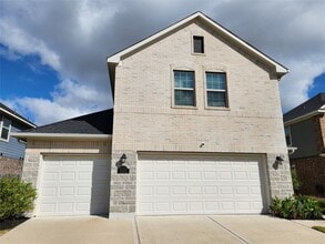 Building Photo - 31322 Whitfield Ct