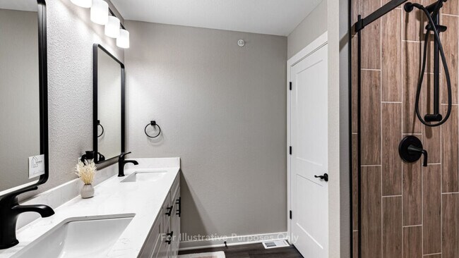 Foto del edificio - Granby Townhomes