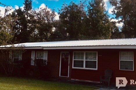 Recently Remodeled 3/2 Right In The Heart of Love Oak - 1503 Ohio Ave S
