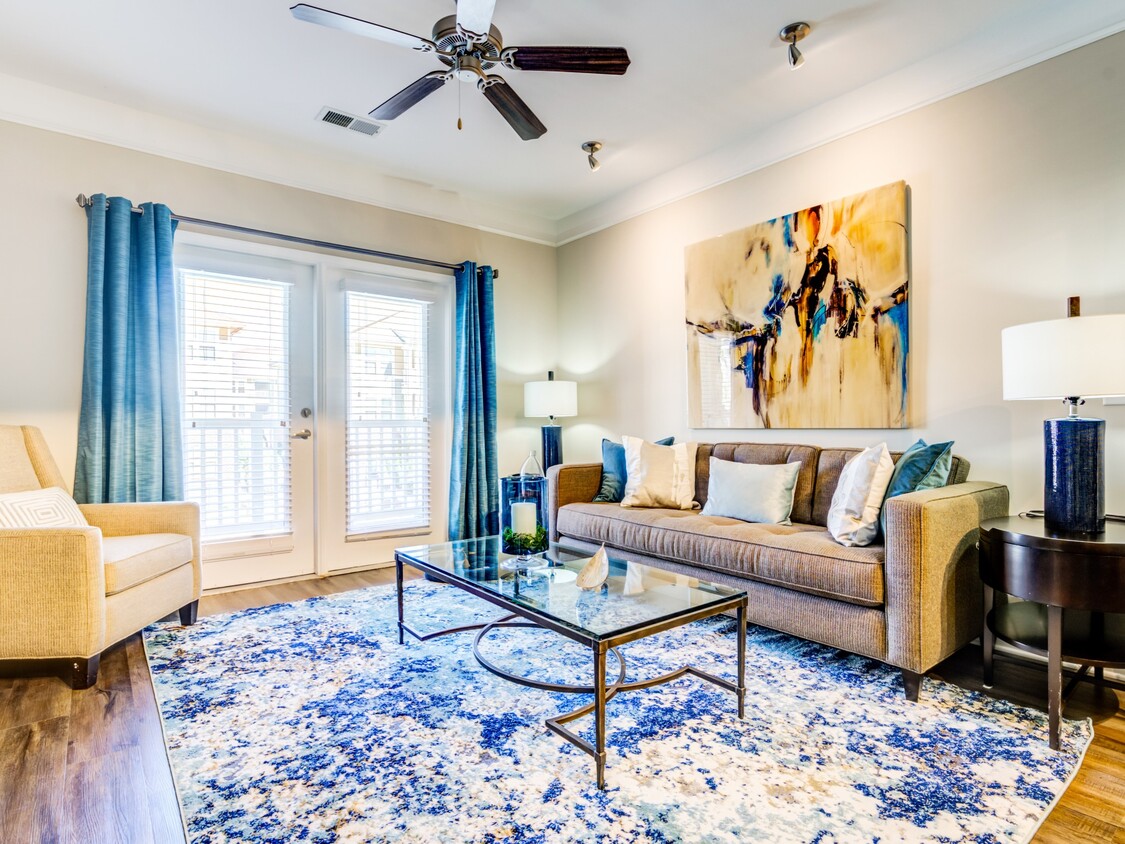 Spacious Living Area - Creekstone at RTP Apartments