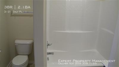 Foto del edificio - 3121 Daly Pl