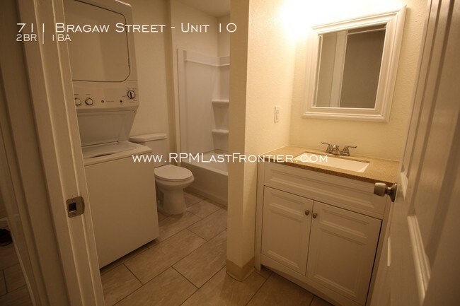 Building Photo - 711 Bragaw St