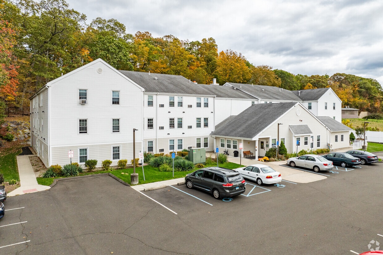 290 Main Ave Norwalk, CT 06851 - Miss Laura Raymond Homes