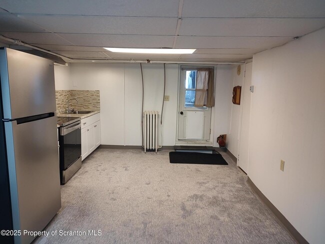 Building Photo - 136 Chestnut St