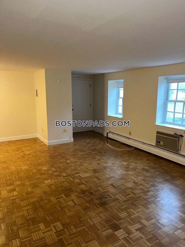 36 Worthen Rd Unit B2, Lexington, MA 02421 Room for Rent in Lexington
