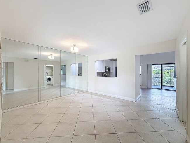Building Photo - 9278 Ketay Cir