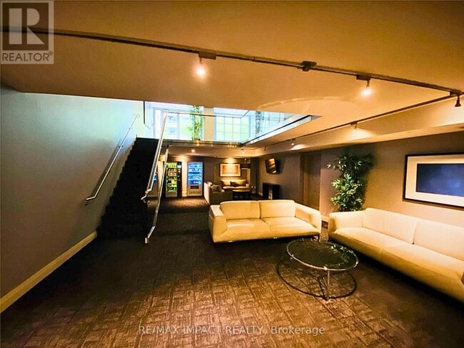 Photo du bâtiment - 75 E Liberty St