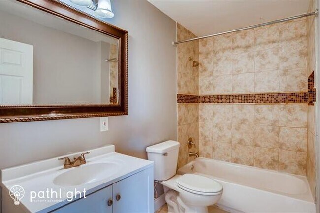Building Photo - 141 4th Ave S, South St Paul, MN, 55075