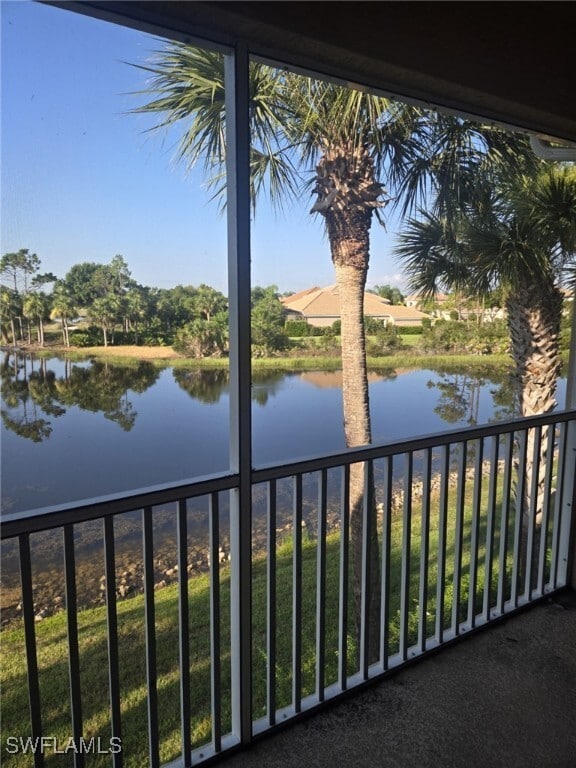 Building Photo - 10344 Whispering Palms Dr