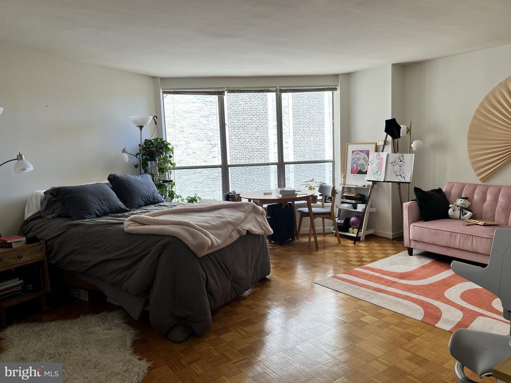 Foto principal - 224-30 W Rittenhouse Square