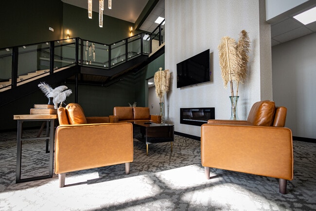 Building Photo - Galloway Flats |  Luxury Living with all the amenities!