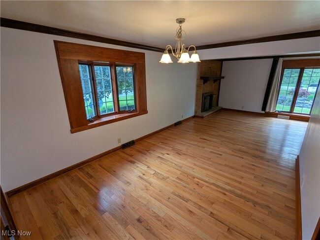 Building Photo - 17630 W River Rd