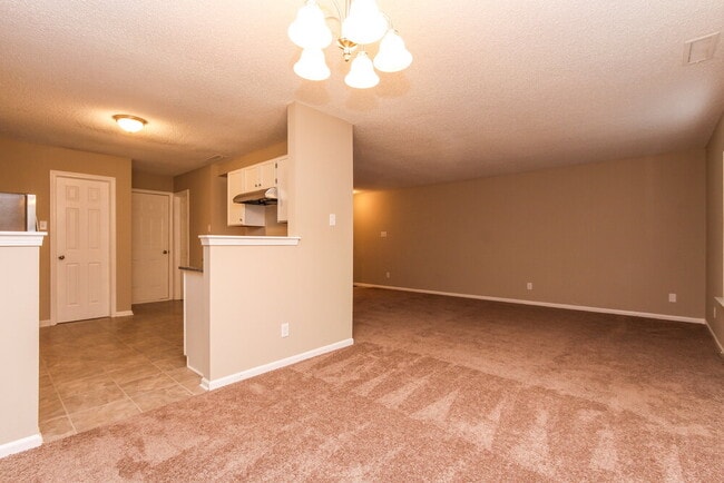 Foto del edificio - 16711 Aulton Dr