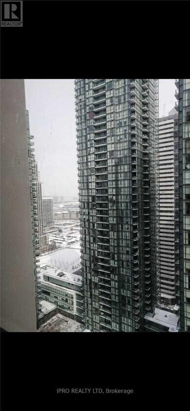 Photo principale - 4055-4055 Parkside Village Dr