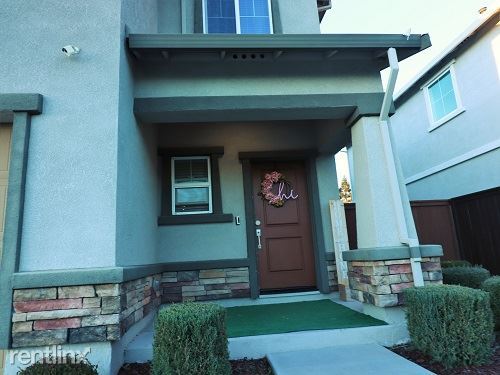 Foto del edificio - 5 br, 2.5 bath House - 1751 Red Alder Ave