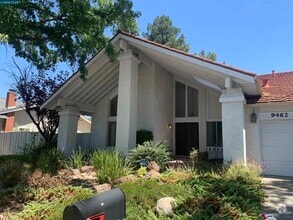 Building Photo - 9462 Thunderbird Pl