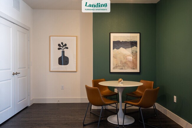 Foto del edificio - 11721 Domain Blvd