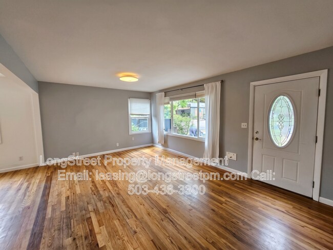 Foto del edificio - 2205 N Willamette Blvd