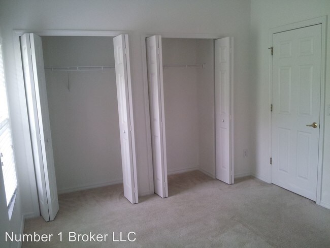 Foto del edificio - 10172 Regent Park Dr