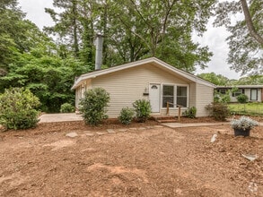Building Photo - 3455 Manchester Dr