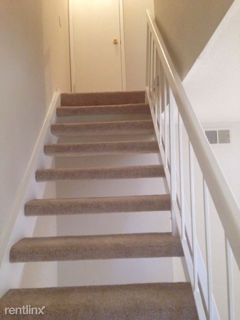 Building Photo - 3 br, 1.5 bath Townhome - 38062 Buxton Cmn