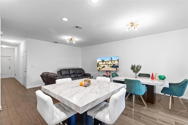 Foto del edificio - 4029 NW 11th Dr