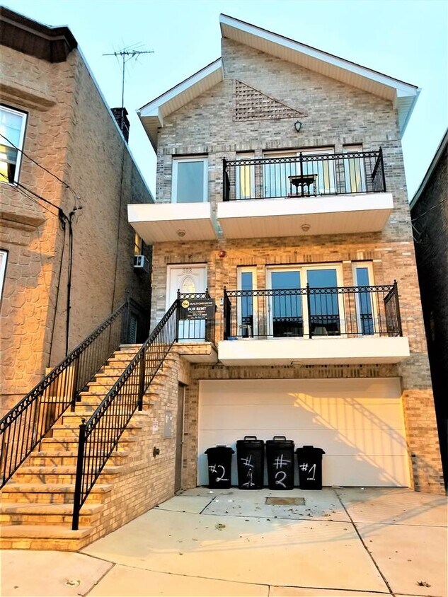 Foto principal - 308 18th St